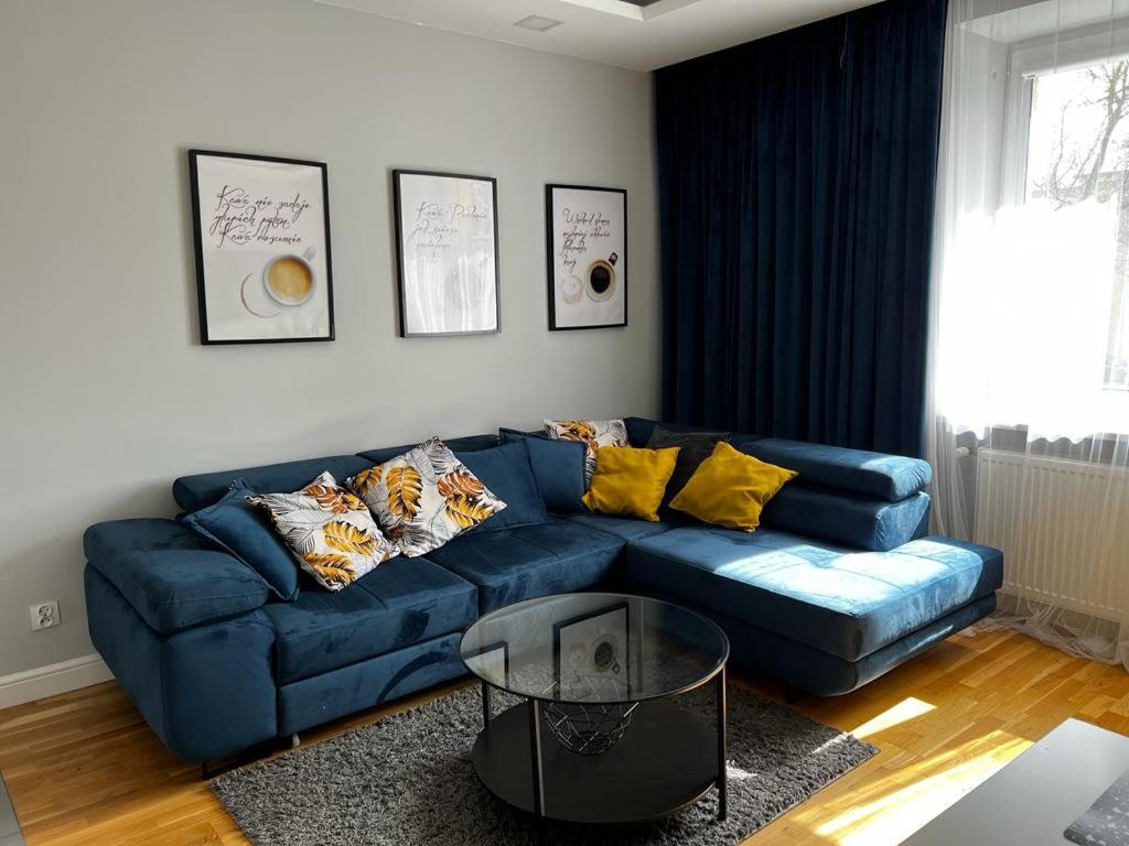 Family & Business Elegant Apartments Ul Astronautow Centrum Downtown - 3 Bedroom, Parking كيلتشي المظهر الخارجي الصورة