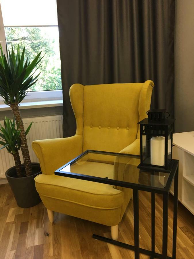 Family & Business Elegant Apartments Ul Astronautow Centrum Downtown - 3 Bedroom, Parking كيلتشي المظهر الخارجي الصورة