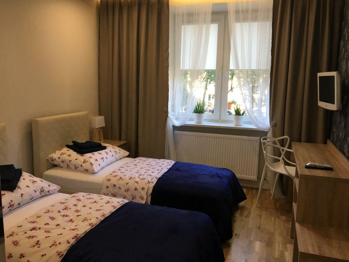 Family & Business Elegant Apartments Ul Astronautow Centrum Downtown - 3 Bedroom, Parking كيلتشي المظهر الخارجي الصورة