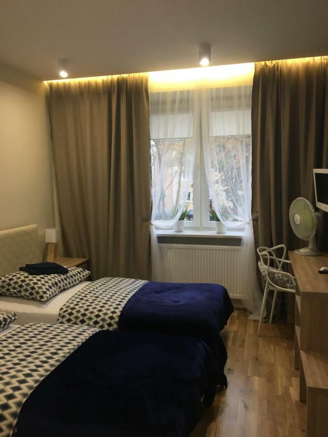 Family & Business Elegant Apartments Ul Astronautow Centrum Downtown - 3 Bedroom, Parking كيلتشي المظهر الخارجي الصورة
